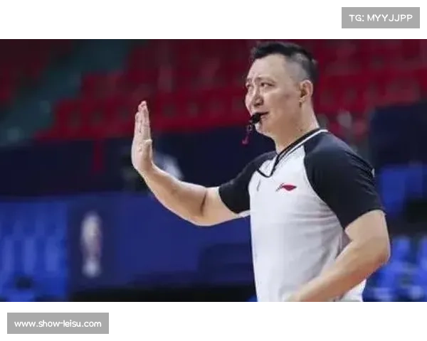 丁佳宁裁判课堂直播遭质疑 误判案例讲解被球迷截图反驳 丁佳宁裁判课堂直播遭质疑 误判案例讲解被球迷截图反驳