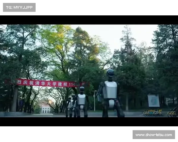 清华火神队摘冠 2025 世界人形机器人运动会测试赛 清华火神队摘冠 2025 世界人形机器人运动会测试赛
